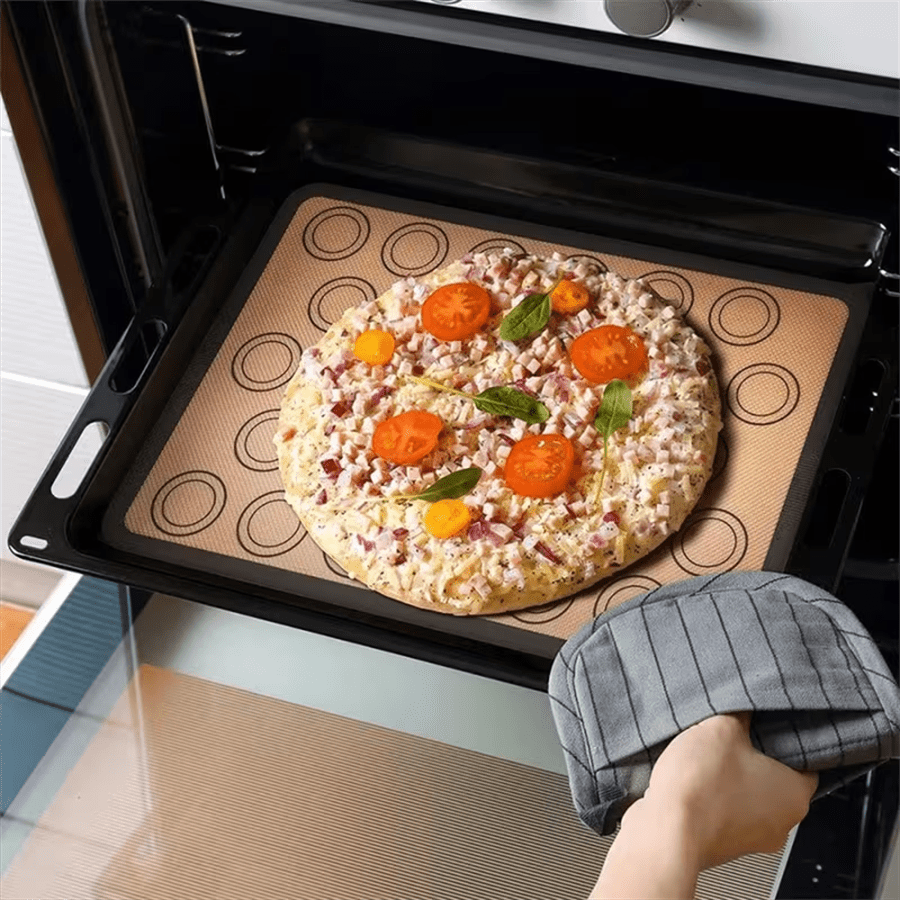 4pcs Reusable Silicone Baking Mats Multi-Size with Circular Scale As Kneading Mat/Baking Sheet Pad/Anti-Slip Mat High-Temperature Resistant Non-Stick Easy to Clean Suitable for Cookie Pizza Bread Baking Rollable Storage Baking Kitchen Multi-Tool - Image 2