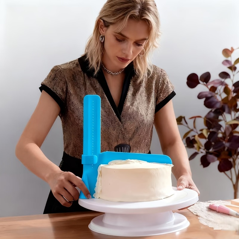 1pc Adjustable Height Blue Plastic Cake Scraper, Flat Scraper on The Side of The Cream Embryo, Detachable Cake Frosting Smoothing Tool, Uniform Butter Cream Edge Smoothing Ruler for Cake Decoration Baking Products
