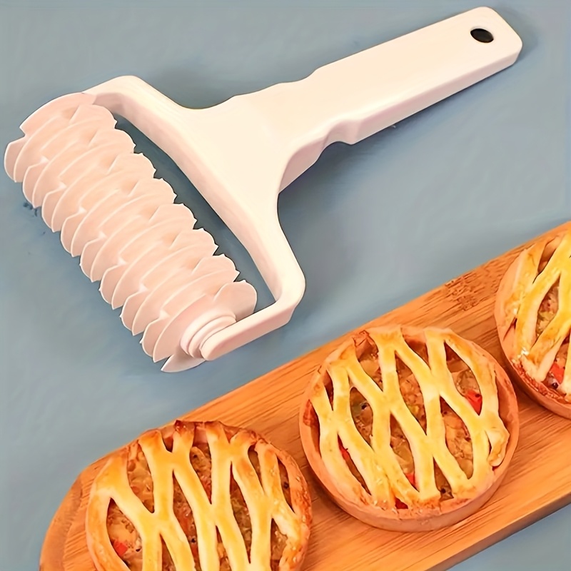 1pc Dough Cutter, Wheel Cutter, Plastic Dough Roller And Pizza Cutter, Baking Tools, Home Kitchen Additions